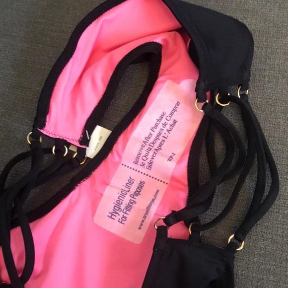 NEW VS PINK Strappy side bikini bottoms - Picture 4 of 4